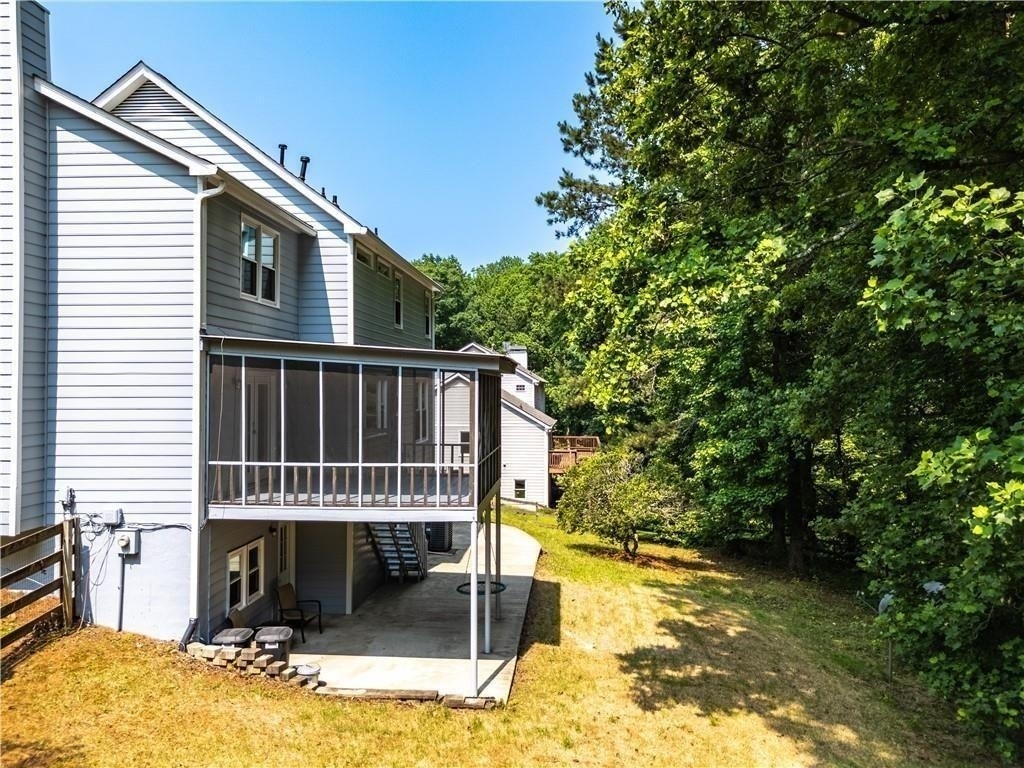 1428 Brookcliff Drive - Photo 2