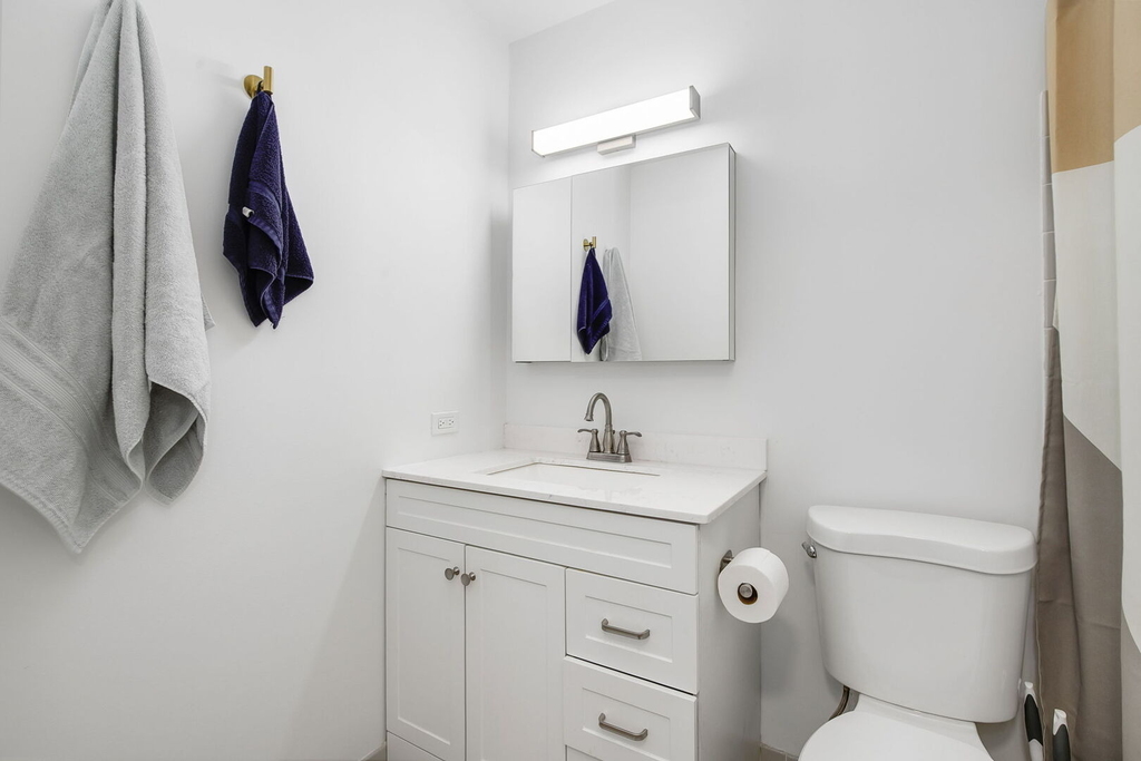 1122 N Clark Street - Photo 7