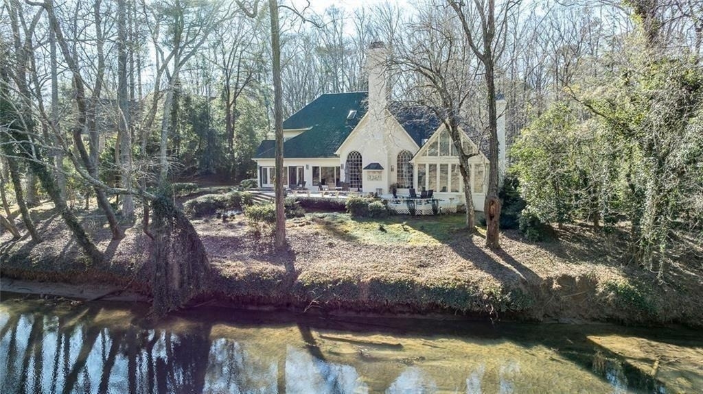 325 Riverhall Court - Photo 3