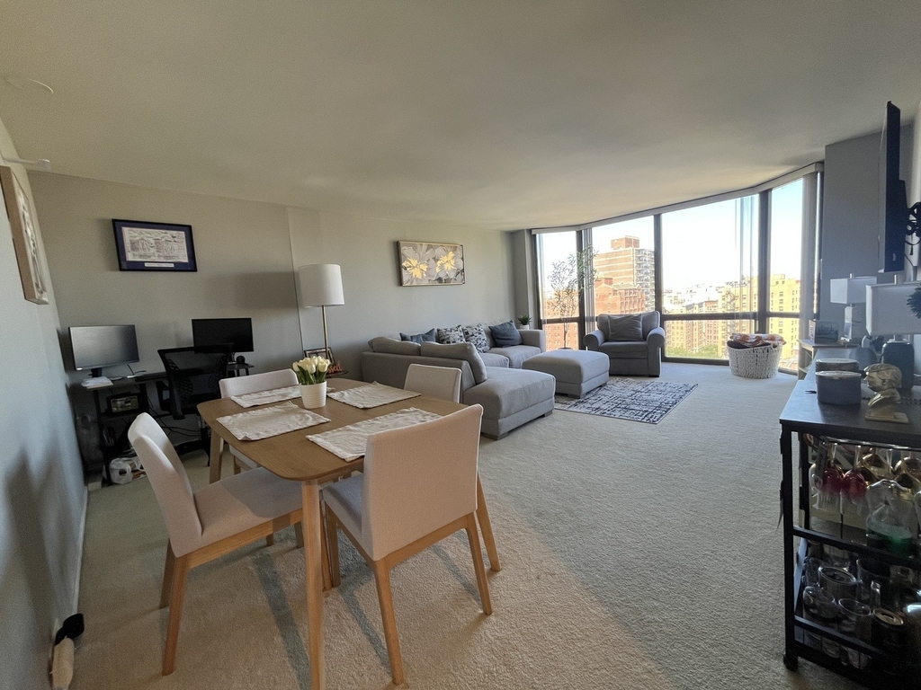2650 N Lakeview Avenue - Photo 5