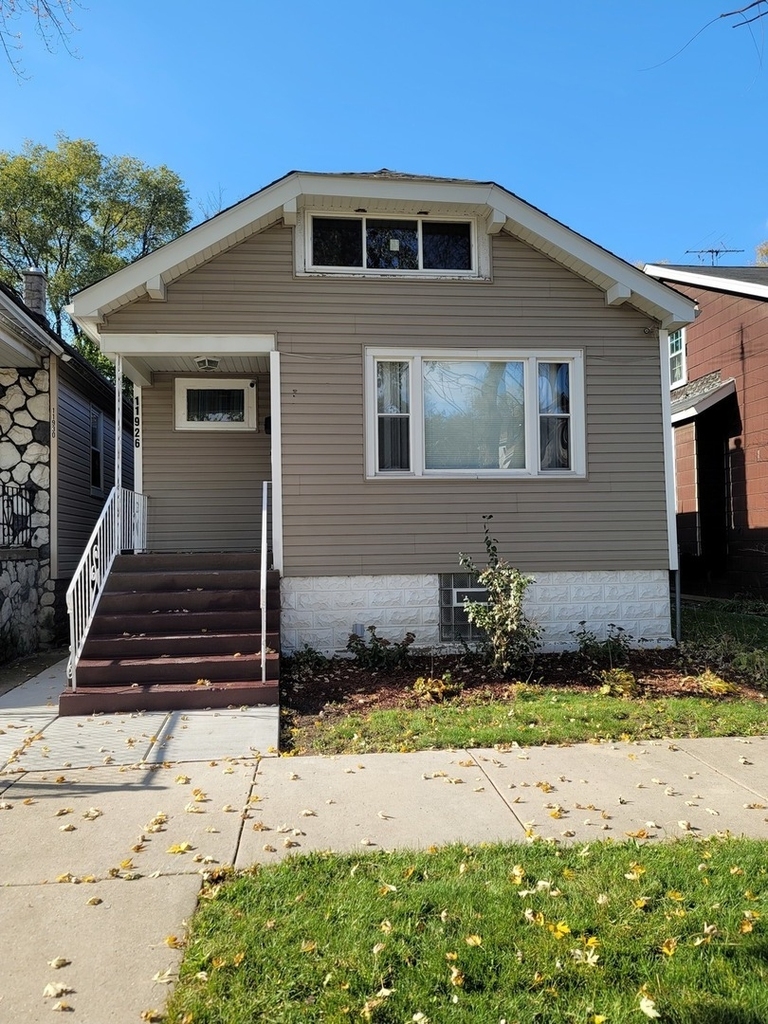 11926 S La Salle Street - Photo 0