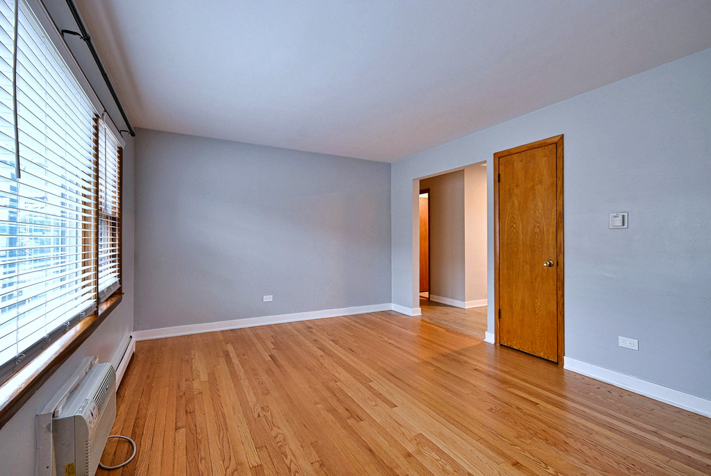 7610 W Belmont Avenue - Photo 4