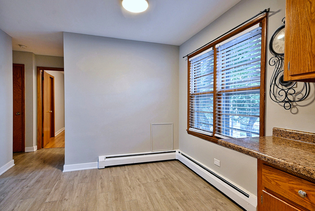 7610 W Belmont Avenue - Photo 17