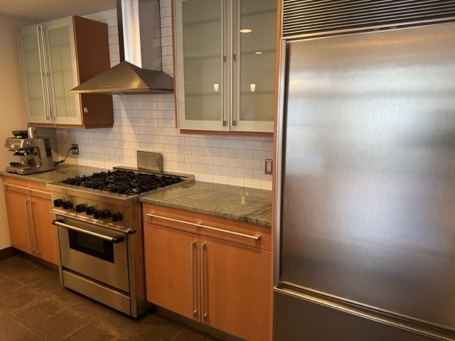 445 E North Water Street - Photo 7