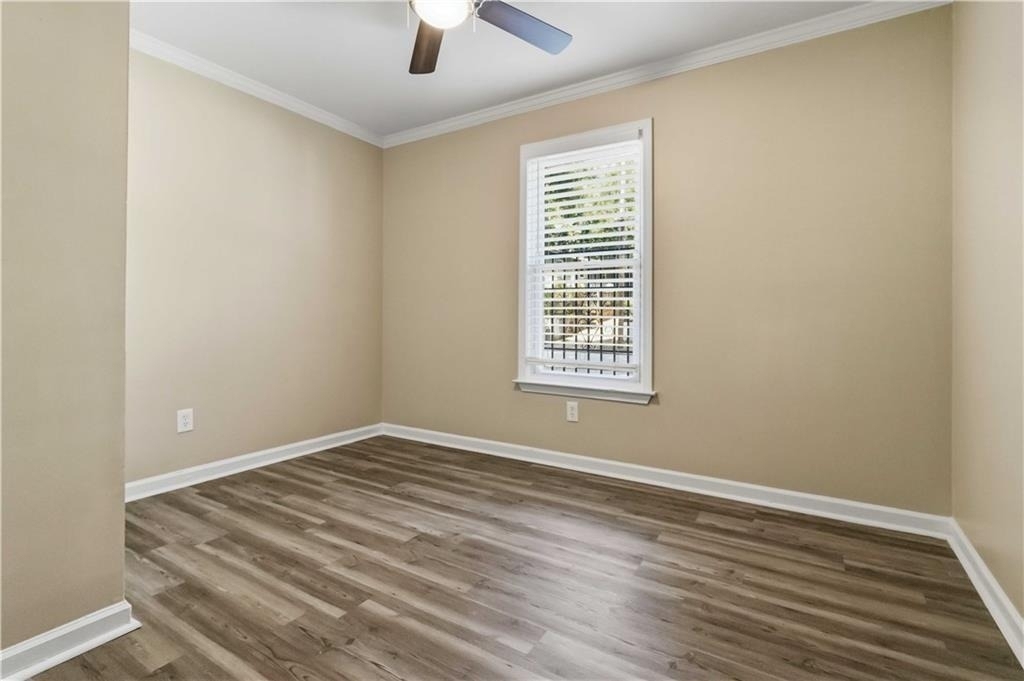 732 Garibaldi Street Sw - Photo 10