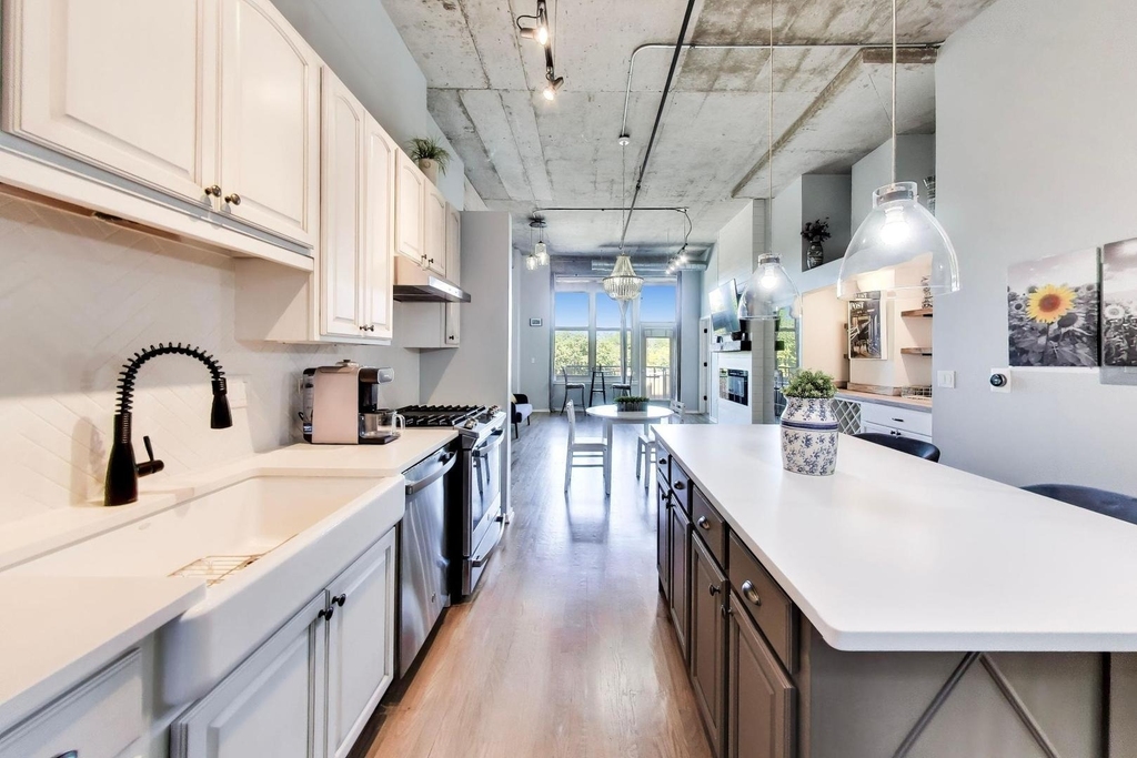 6 S Laflin Street - Photo 13