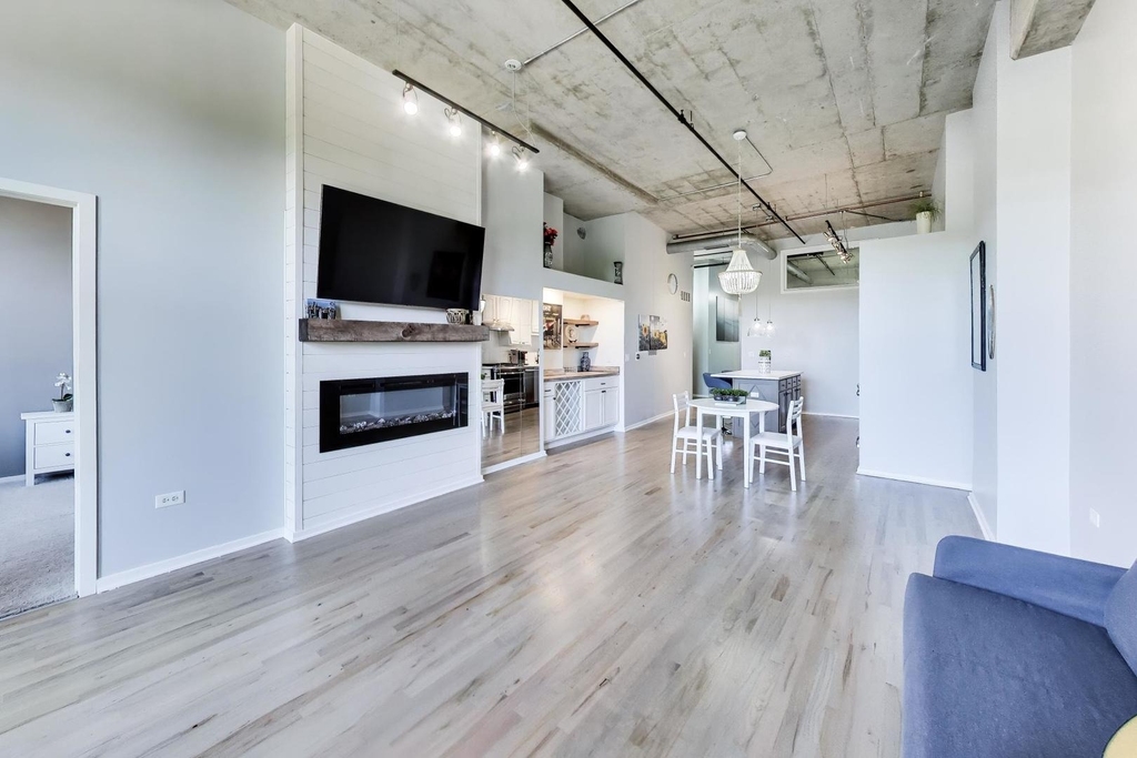 6 S Laflin Street - Photo 9