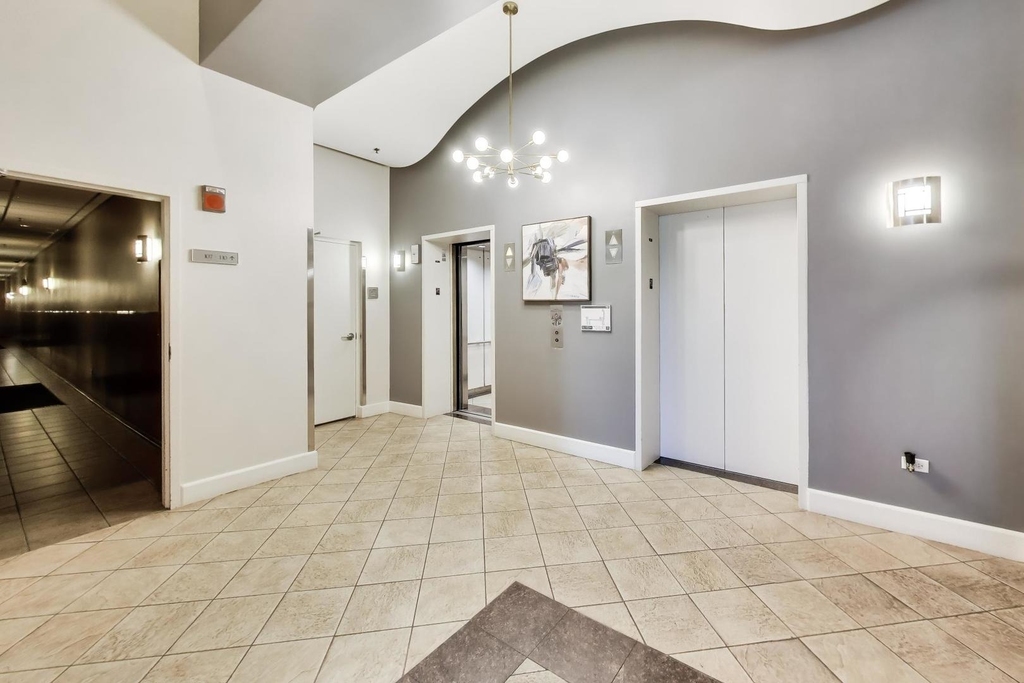 6 S Laflin Street - Photo 5