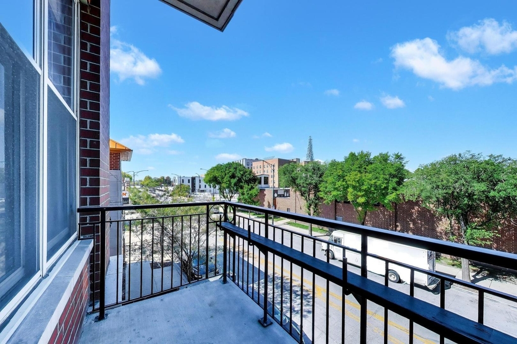 6 S Laflin Street - Photo 25