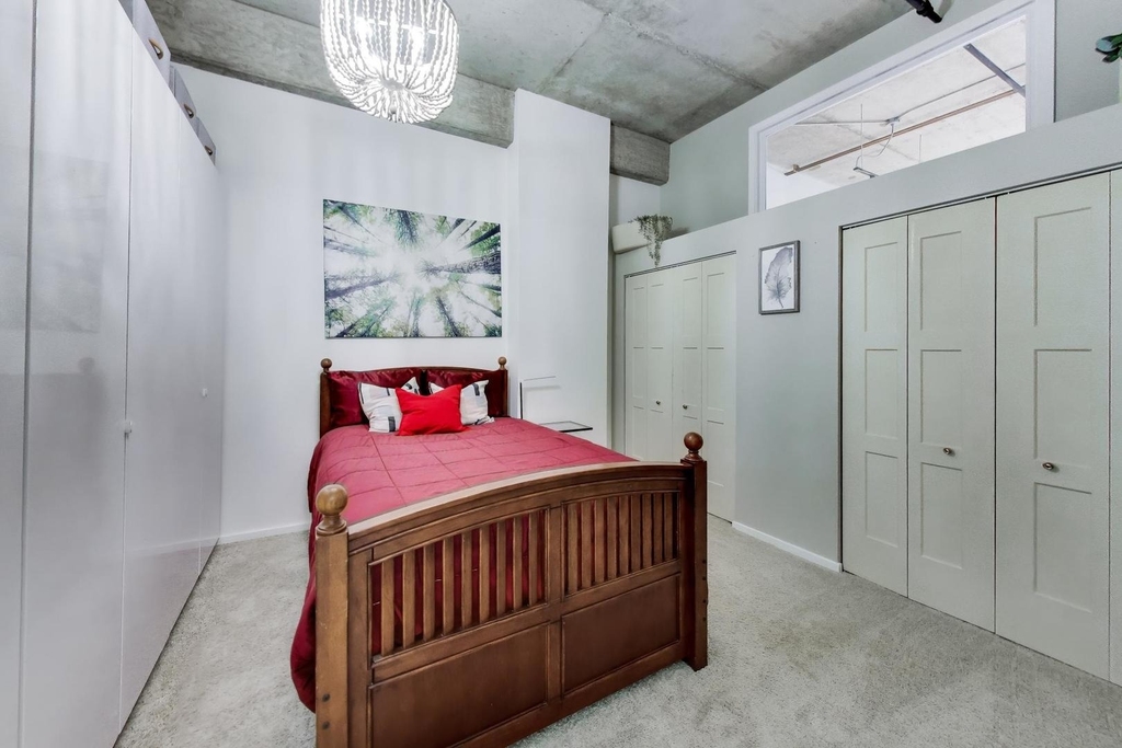 6 S Laflin Street - Photo 21