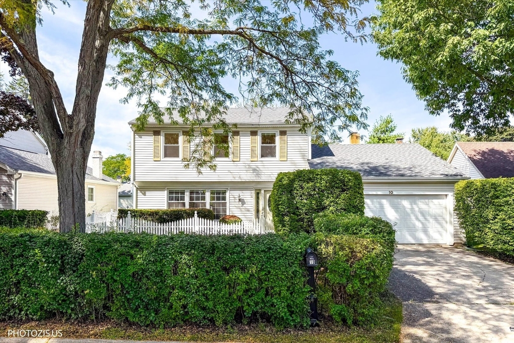 10 Mayflower Road - Photo 0