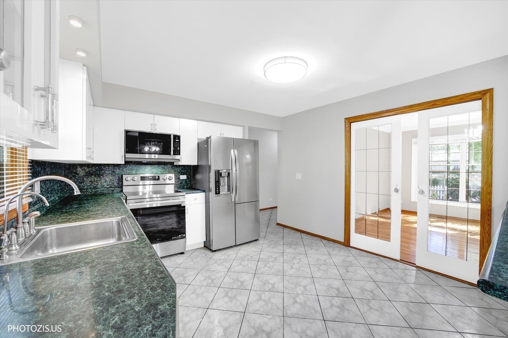 10 Mayflower Road - Photo 13