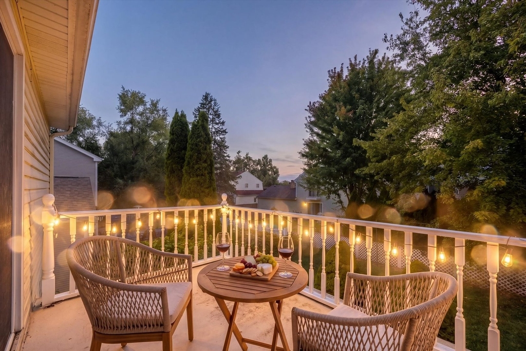 10 Mayflower Road - Photo 4