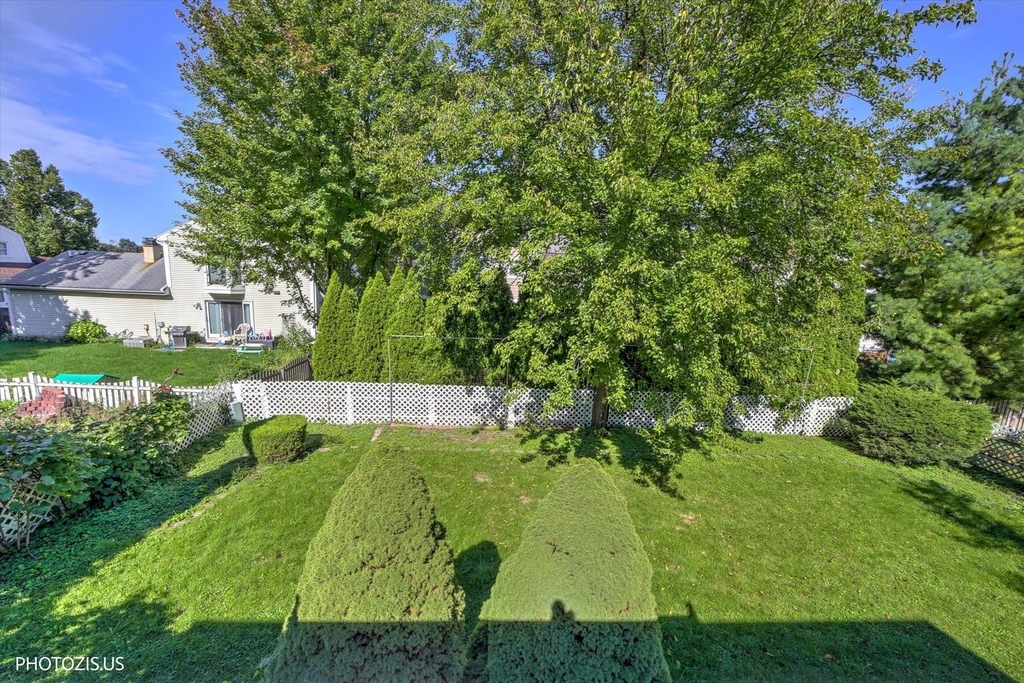 10 Mayflower Road - Photo 11