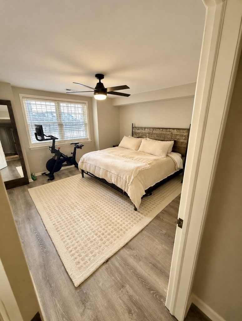 1635 W Beach Avenue - Photo 7