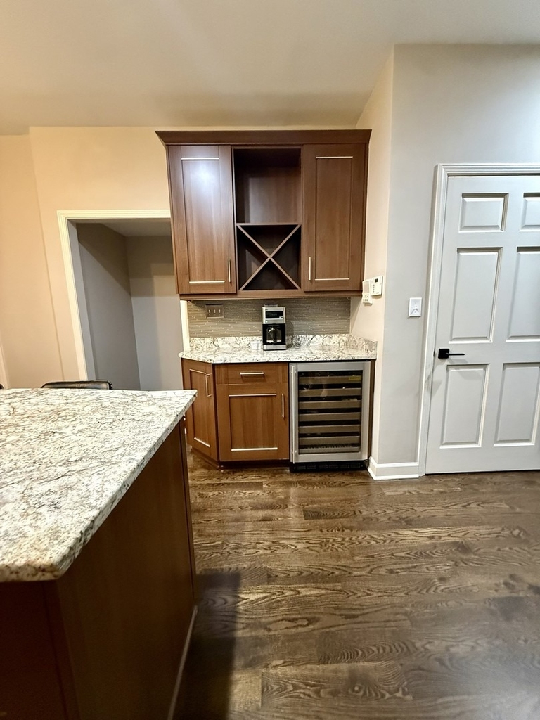 1635 W Beach Avenue - Photo 6