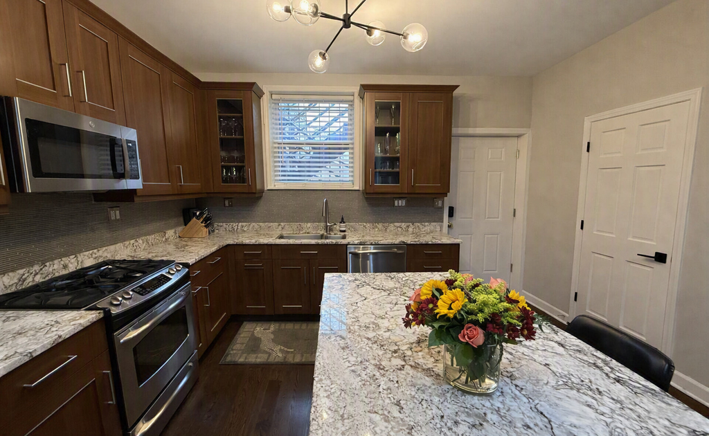 1635 W Beach Avenue - Photo 5