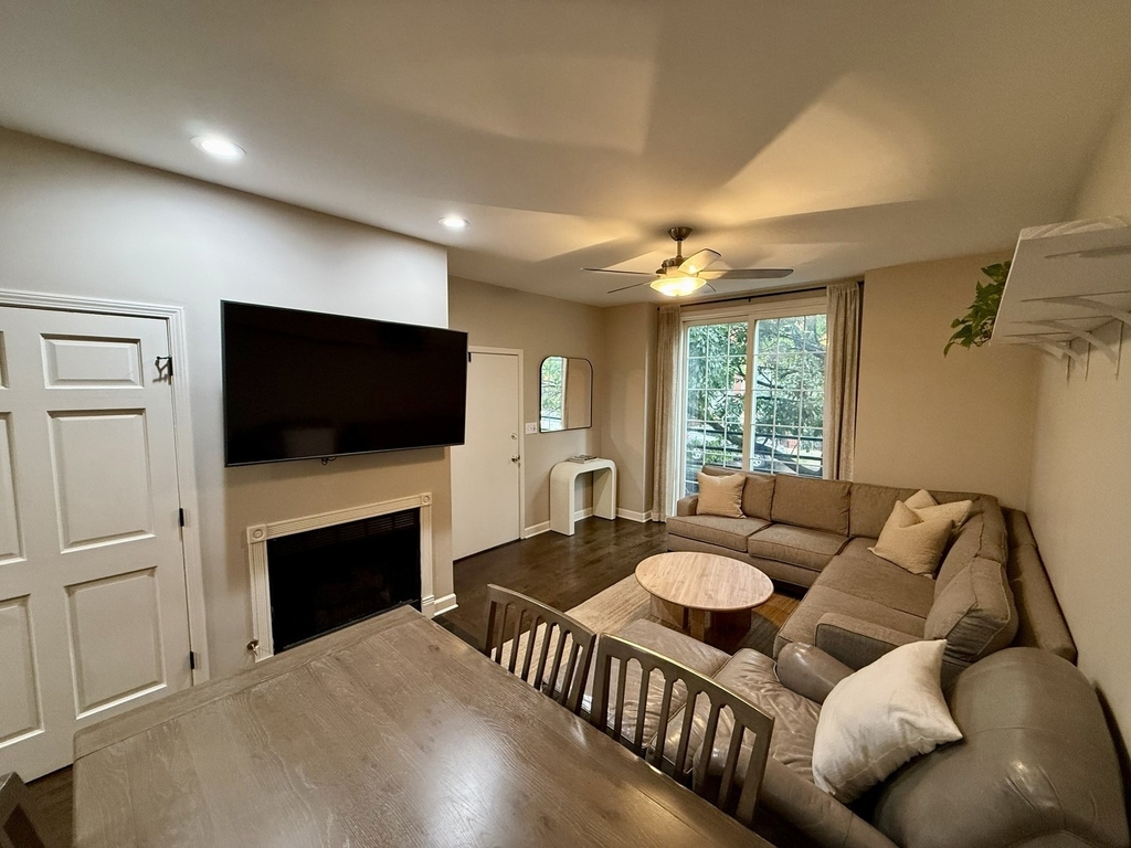 1635 W Beach Avenue - Photo 1