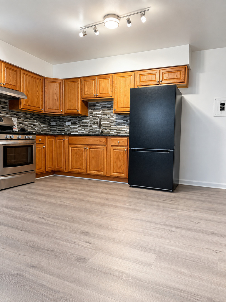 929 S Oak Park Avenue - Photo 1