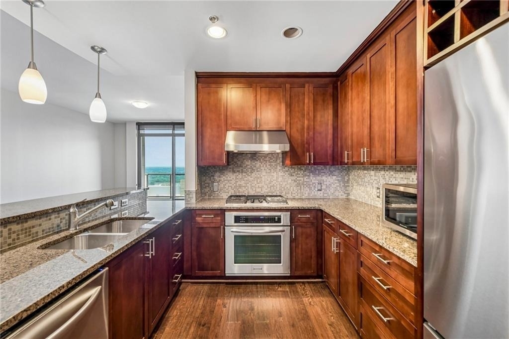 270 17th Street Nw - Photo 8