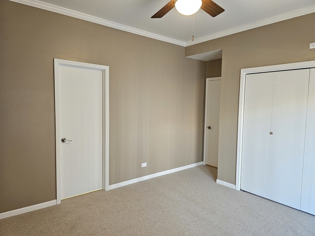 1310 W Fletcher Street - Photo 17