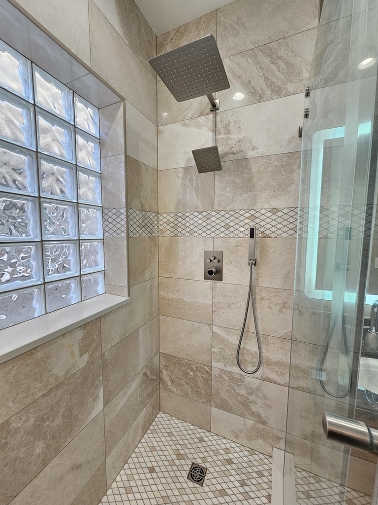 1310 W Fletcher Street - Photo 21