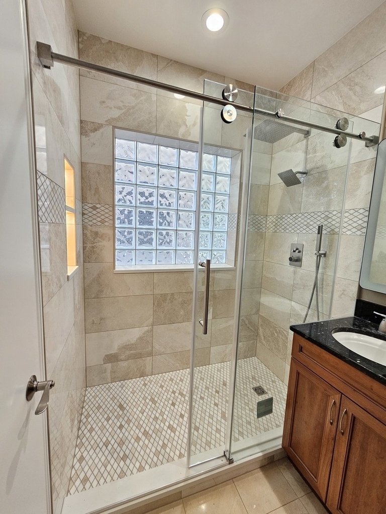 1310 W Fletcher Street - Photo 22