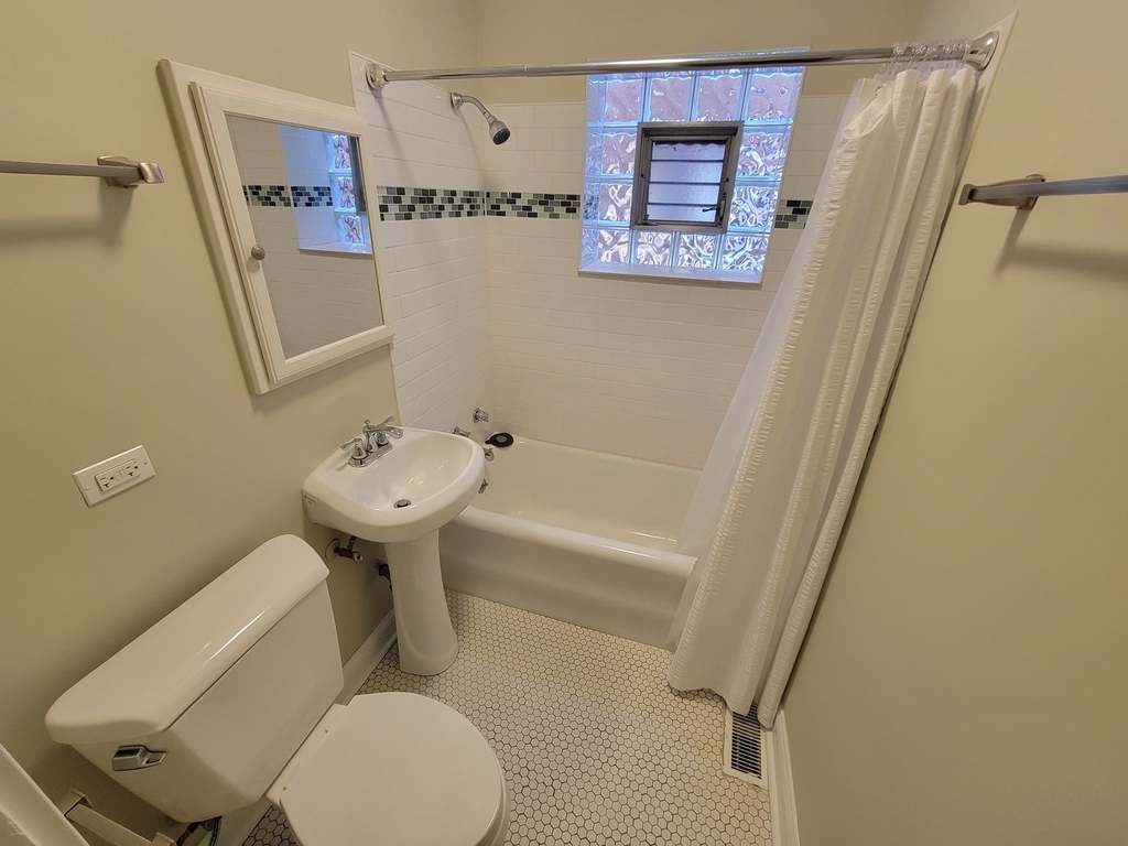 1624 Washington Street - Photo 15