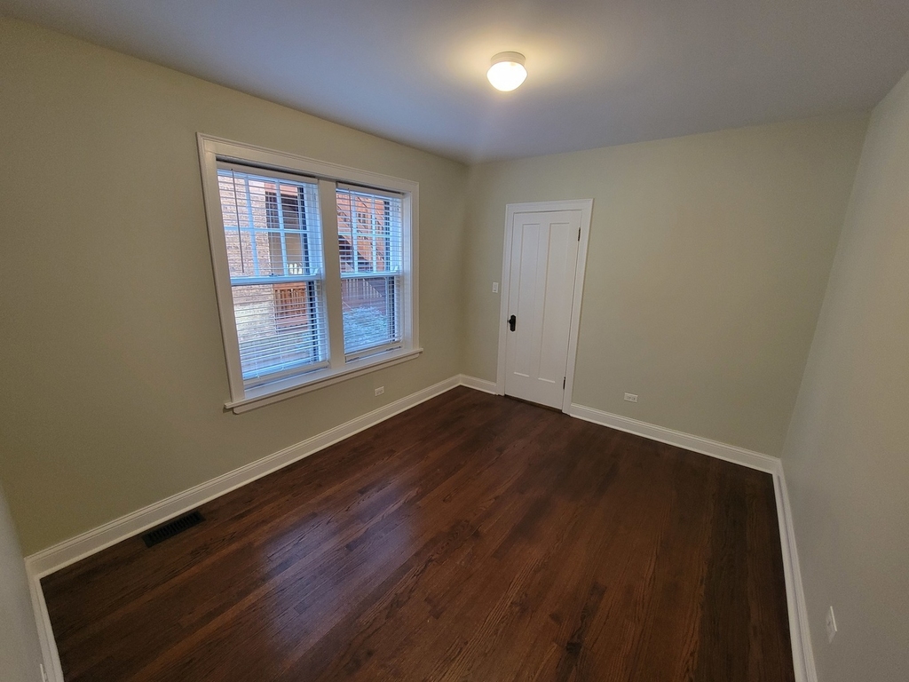 1624 Washington Street - Photo 7