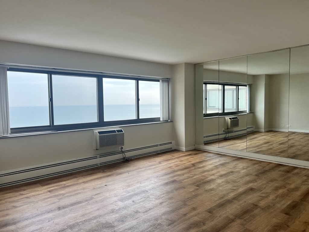 7337 S South Shore Drive - Photo 3