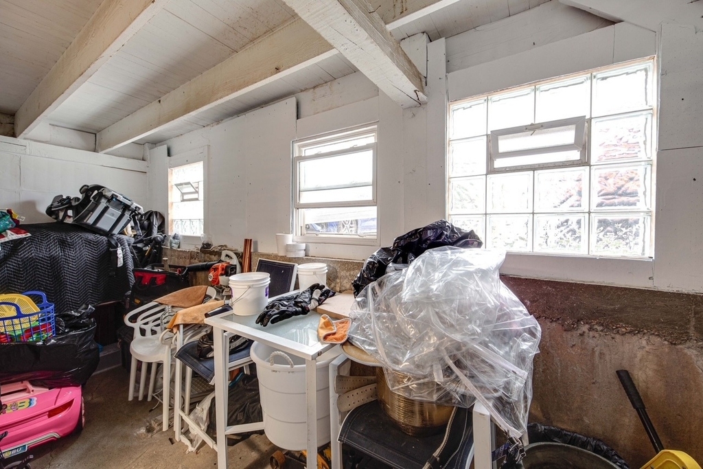 5225 W Melrose Street - Photo 19