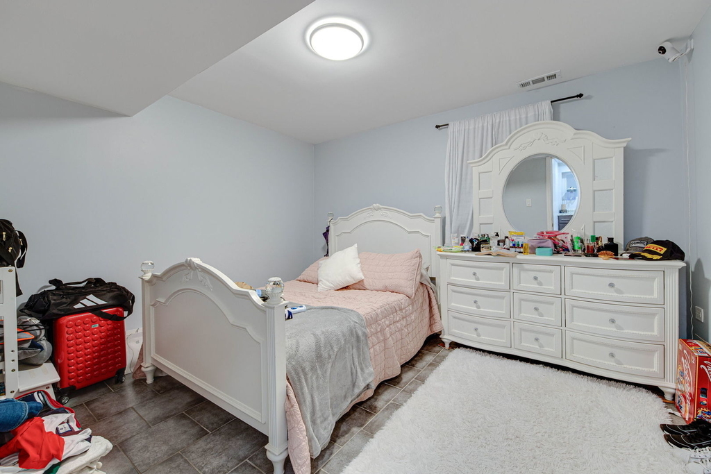 5225 W Melrose Street - Photo 18
