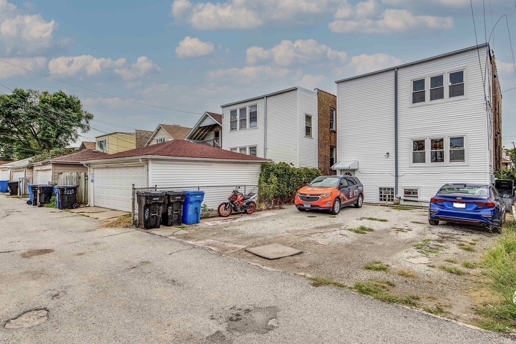 5225 W Melrose Street - Photo 23