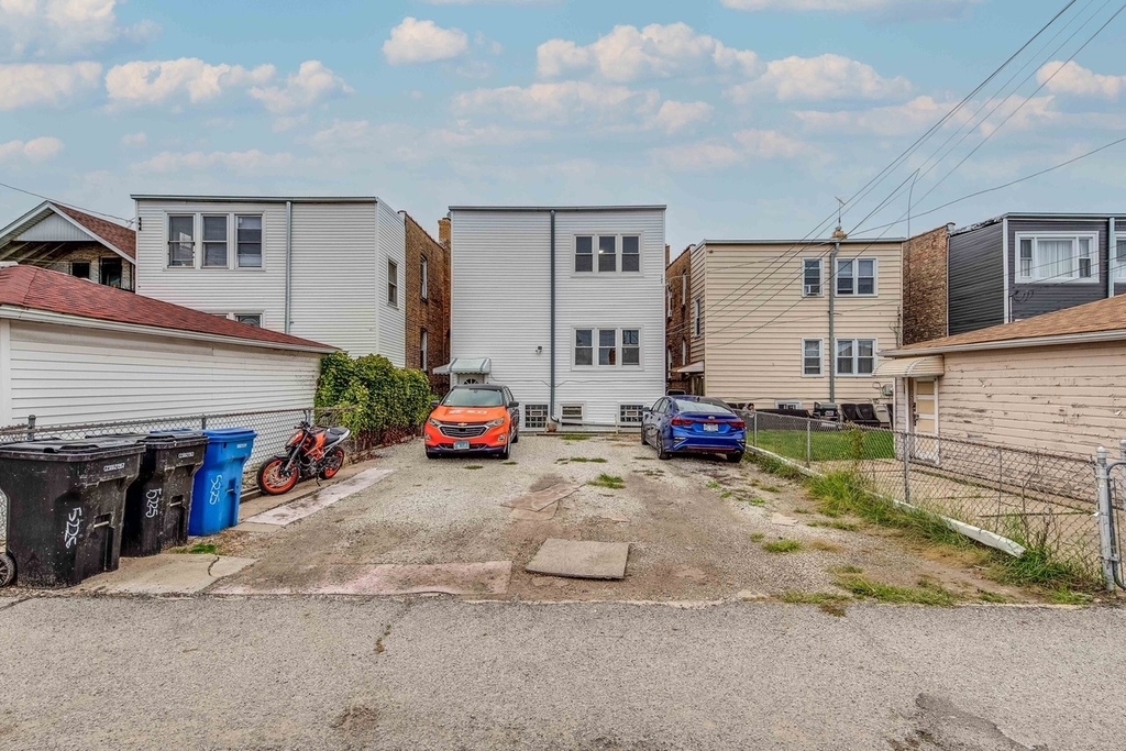 5225 W Melrose Street - Photo 22
