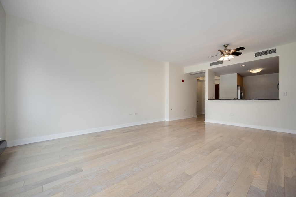 130 N Garland Court - Photo 8