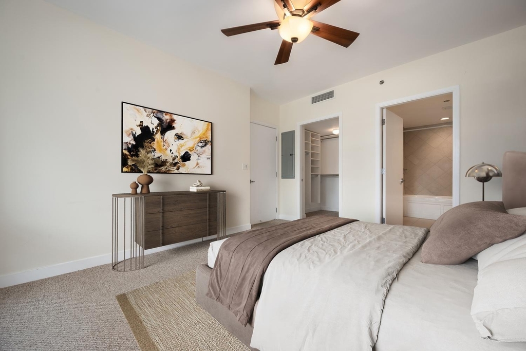 130 N Garland Court - Photo 17