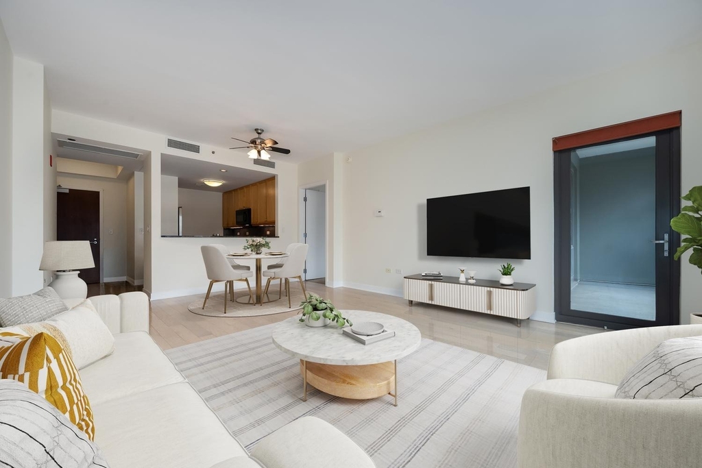130 N Garland Court - Photo 7
