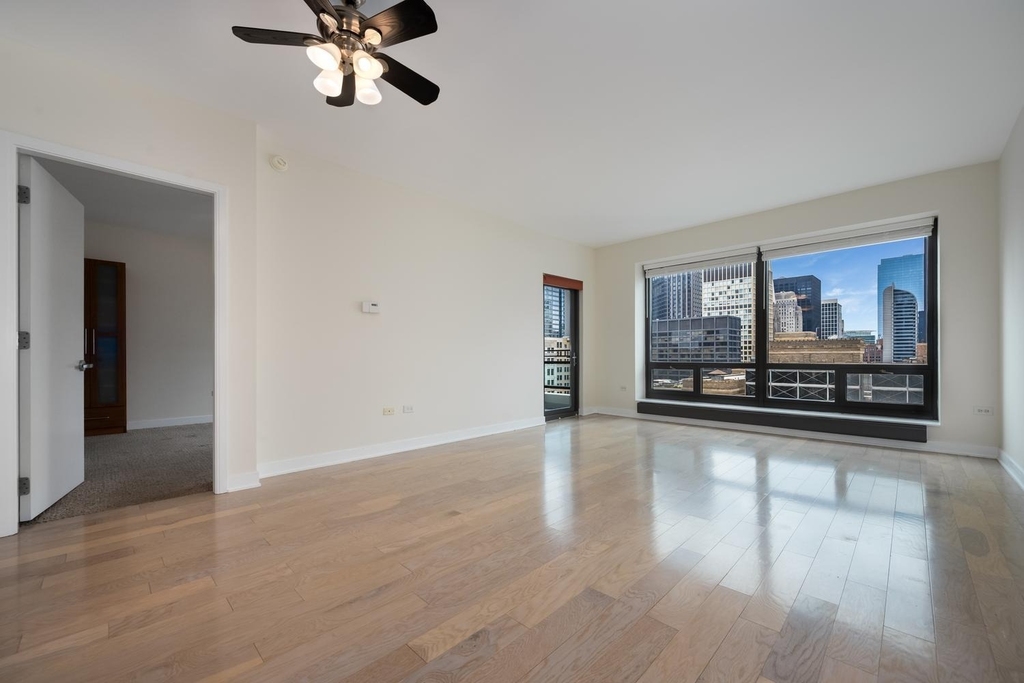 130 N Garland Court - Photo 2