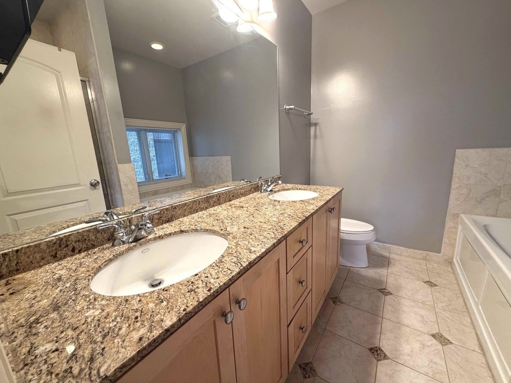 924 W Dakin Street - Photo 7
