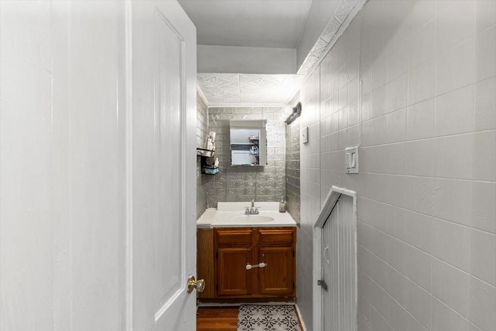 102 S Liberty Street - Photo 9