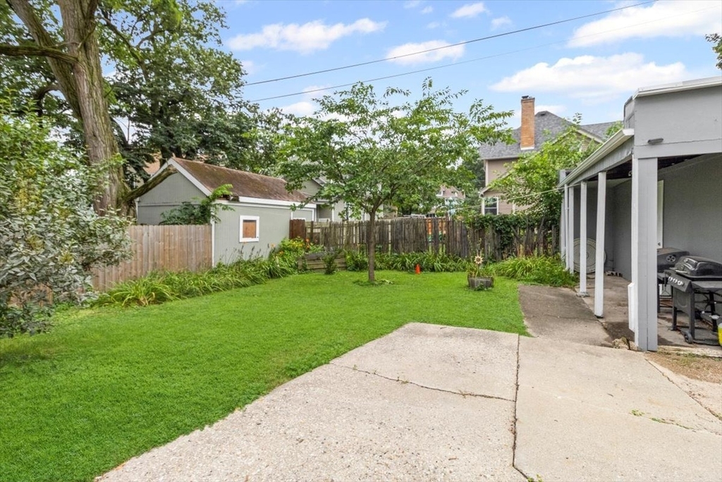102 S Liberty Street - Photo 12