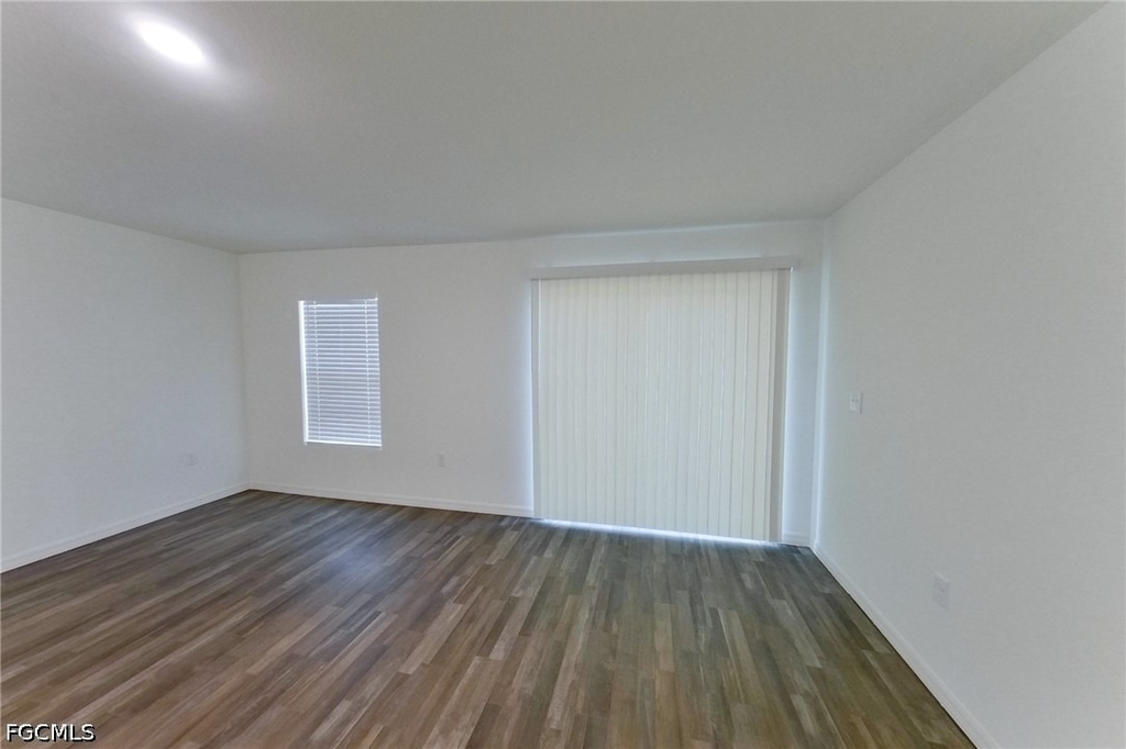 466 Norwood Avenue S - Photo 10