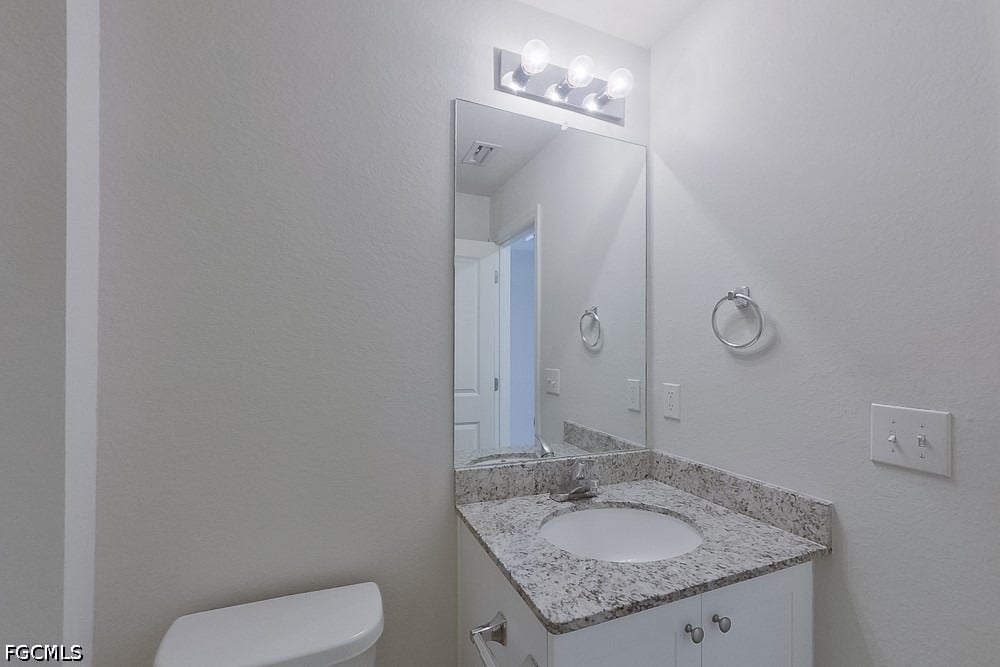413 Western Avenue S - Photo 10