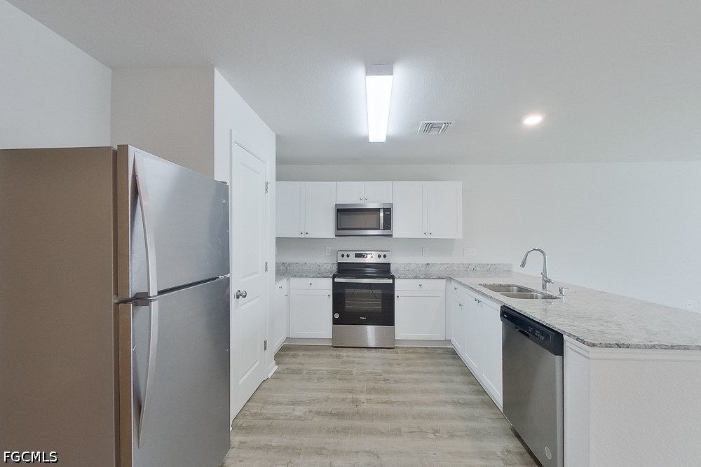 413 Western Avenue S - Photo 1
