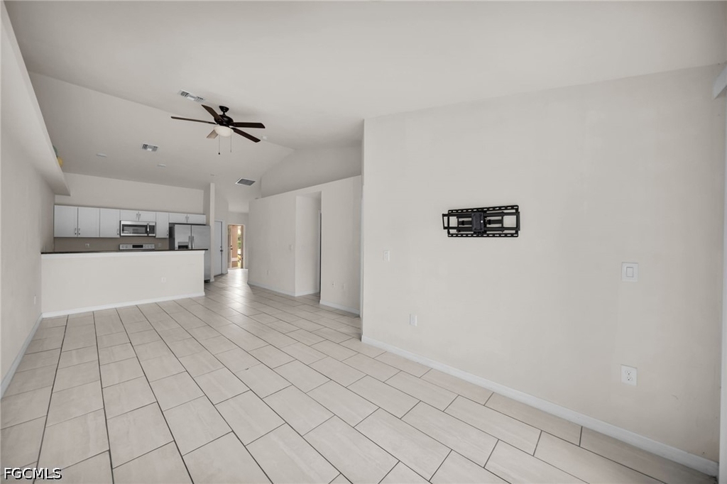 532 Hancock Bridge Pkwy - Photo 5