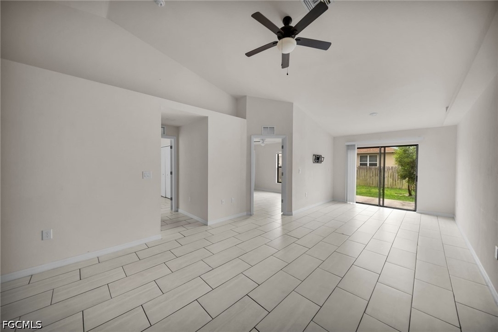 532 Hancock Bridge Pkwy - Photo 4