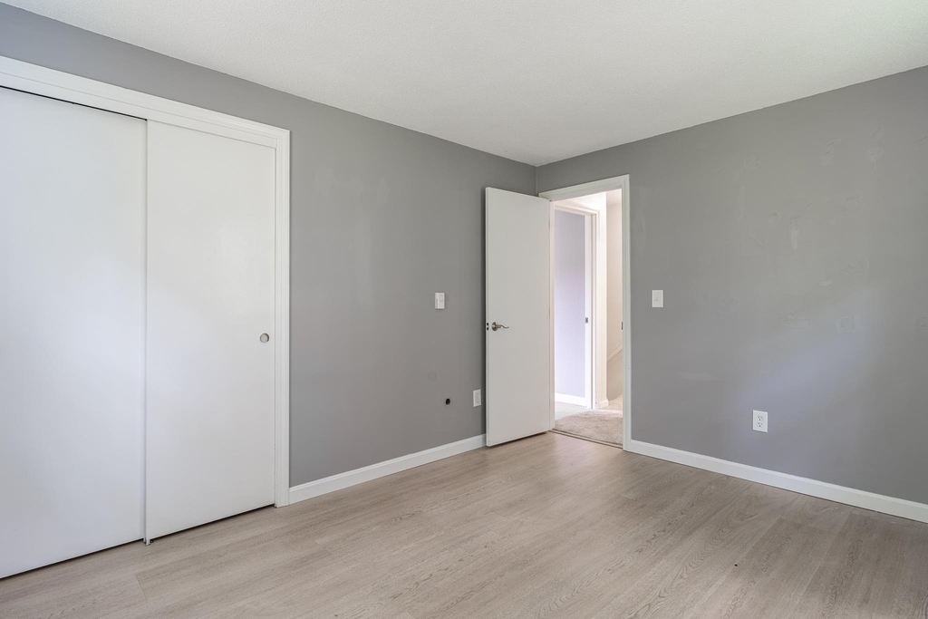 76 Boulder - Photo 13