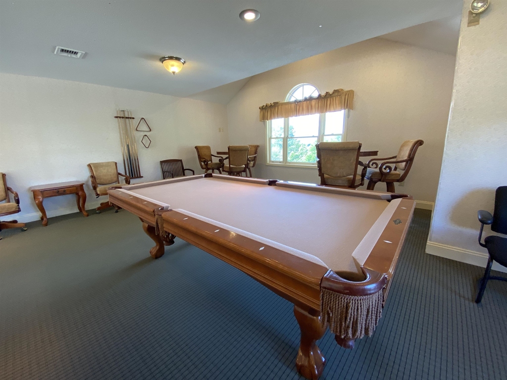 147 Eastern - Photo 37