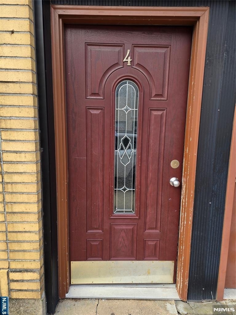 4 W Washington - Photo 0