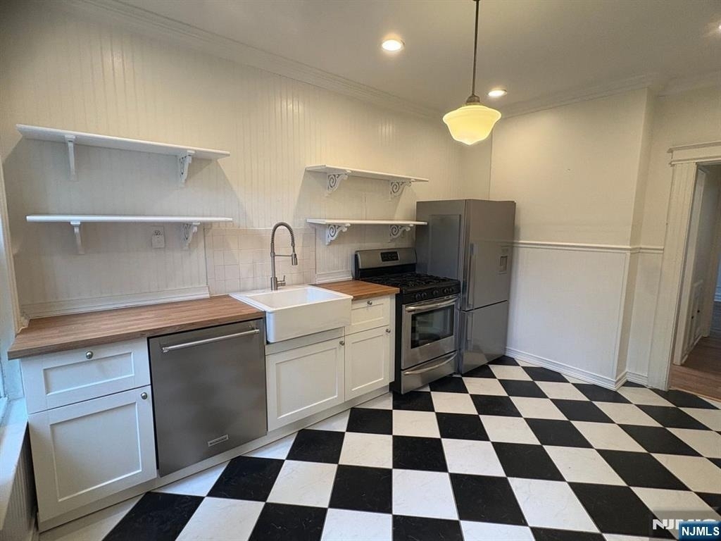 194 Hillside - Photo 11